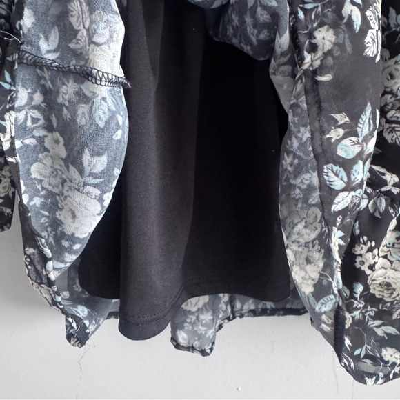 Peach Love California Boutique Long Sleeve Chiffon Floral Dress Size Medium - Picture 9 of 11